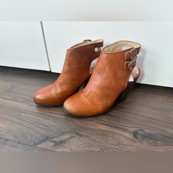 Freebird by Steven Smoke Slingback Clog Mules Tan (Size 6) - Picture 2 of 14